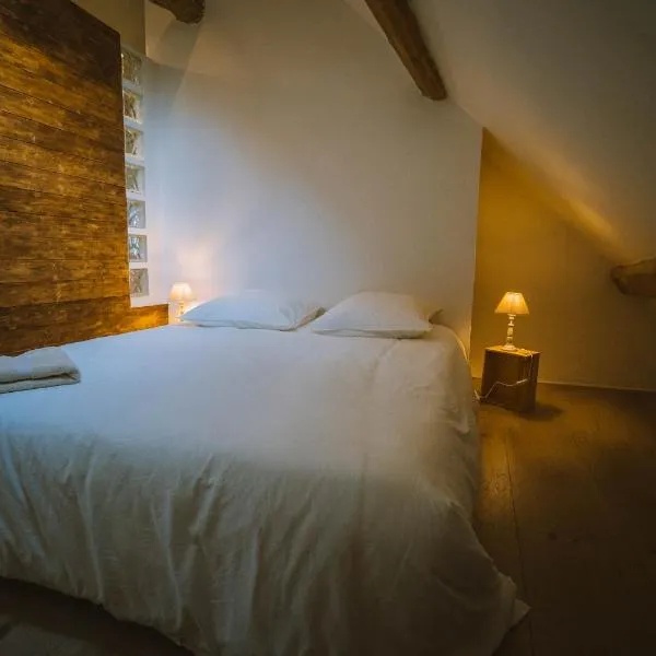 Bleausard’s Guest House, cozy place next to river，Grez-sur-Loing的飯店