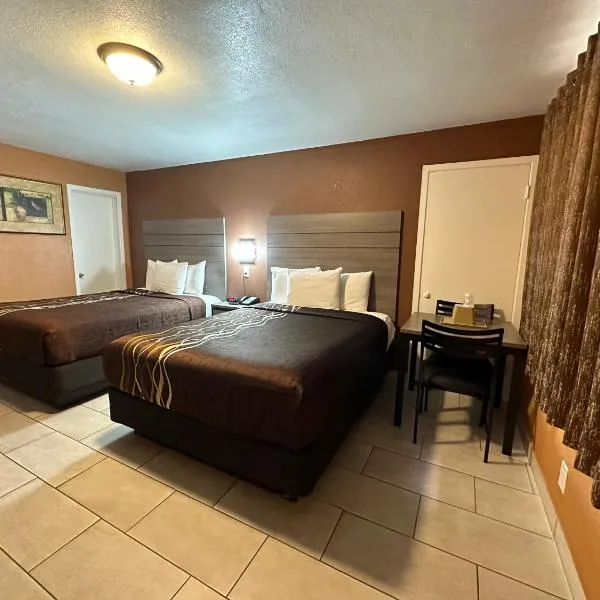 New Corral Motel, hotel i Victorville