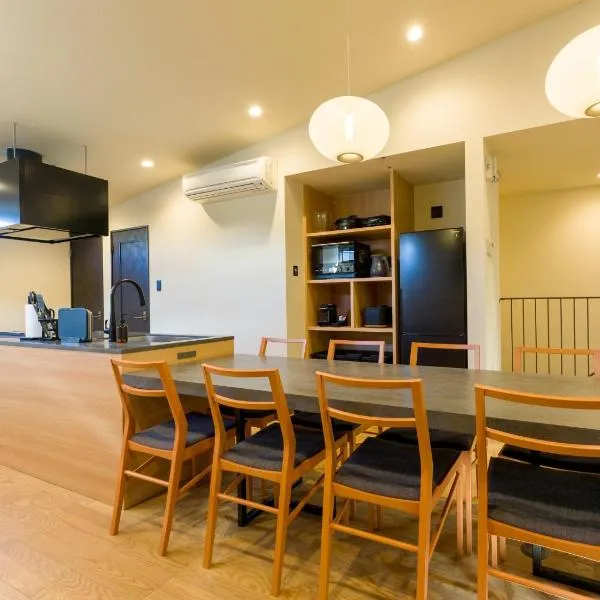 Rakuten STAY VILLA Kamogawa Building B with Terrace and sauna Capacity of 12 persons，鴨川的飯店