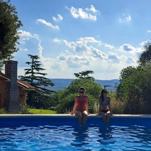 Faraway's Bed & Breakfast, hotel in Los Cocos