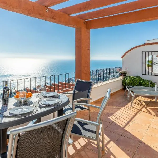 180-degrees sea view with pool, hotel v destinaci Benitachell