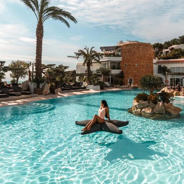 Hacienda Na Xamena, Ibiza, hotel v destinaci Na Xamena