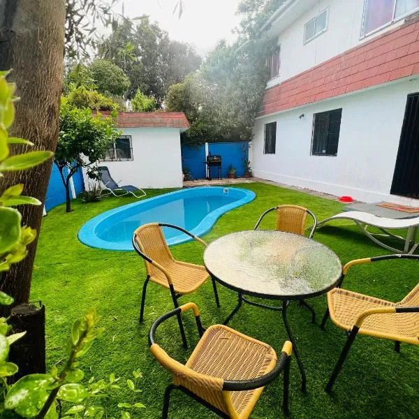 Maravillosa Casa Con Piscina y Vista al Mar, hotel v destinaci Concón