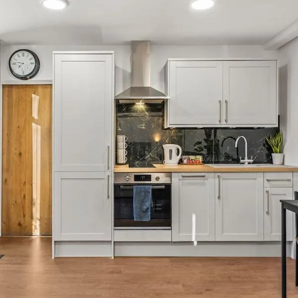 The Studio by Rutland Stays, hotel in Morcott