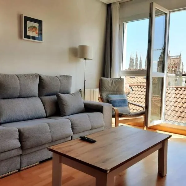 Atuaire Home La Catedral en el salón PARKING INCLUIDO, hotel em Burgos