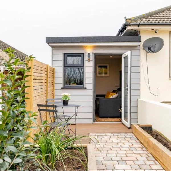 The Hideaway by the sea - free parking, hotel v destinaci Brighton & Hove