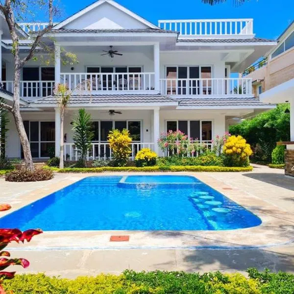Fiorella Beach House, Diani Beach, hotel di Diani Beach