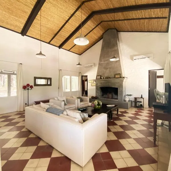 Chacra en Emprendimiento Tierra de Caballos, hotel in Colonia Estrella