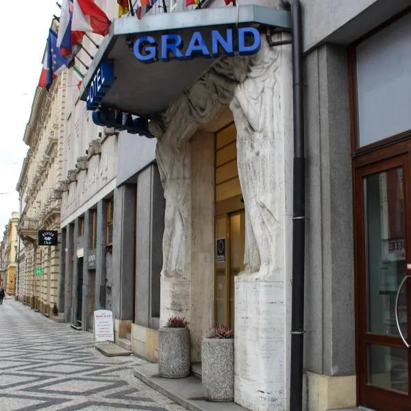 Hotel Grand: Hradec Králové şehrinde bir otel