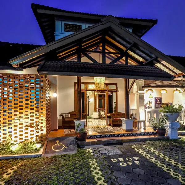 Rumah Mertua Heritage, hotel v destinácii Kasuran