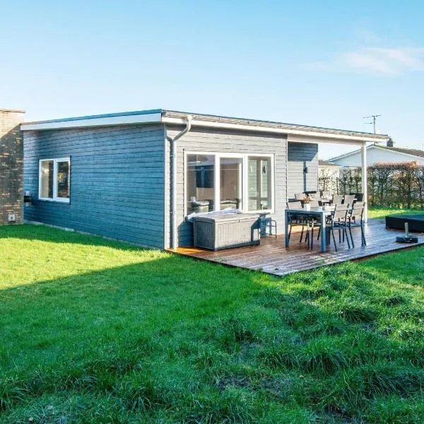 4 person holiday home in Børkop-By Traum, hotel in Egeskov