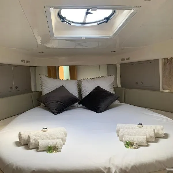 Payva & Branco Boats Iate privado em Cascais, hotel v destinaci Cascais