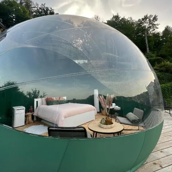 Bulle Time Flies - logement insolite, hôtel à Bouillon