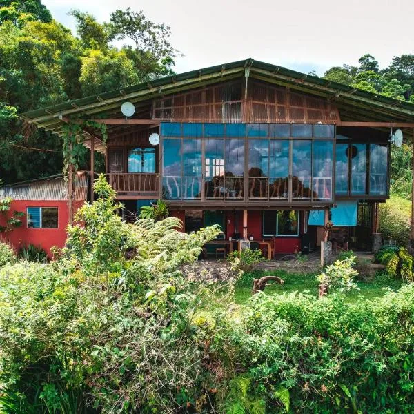 Colonia Palmareña에 위치한 호텔 Birds & Breakfast Costa Rica