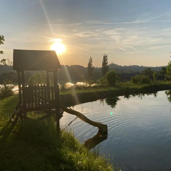 Bauernhof Flucher-Plaschg, hotel v destinaci Straden