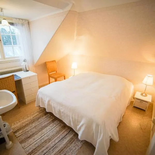 Liljeholmen Herrgård Hostel, hotel v destinaci Rimforsa
