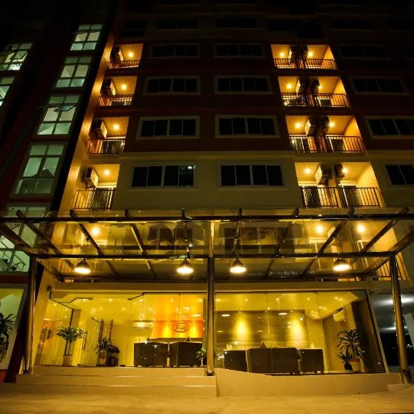 Patt Serviced Apartments, hotel in Chon Buri