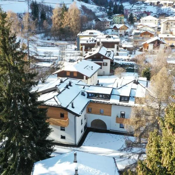 Appartamenti Residence Lares Ossana, hotel v mestu Fucine