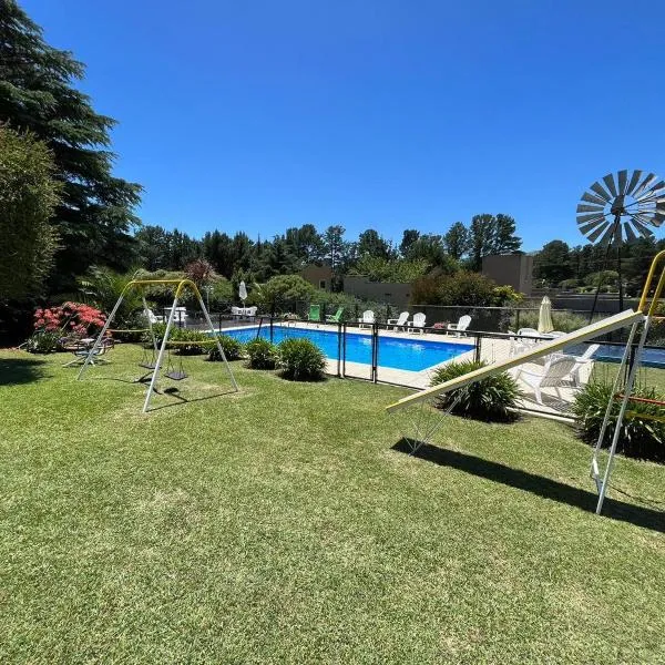 Cabañas Valle Del Sol, hotel v destinaci Tandil