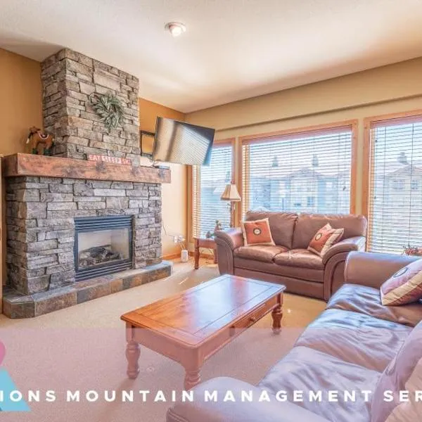 Bear's Paw Chalet - Amazing Location & Ski In-Out, hotel di Big White