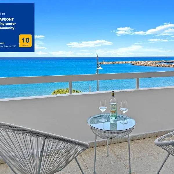 2BR Seafront Apt in center with community pool, hotel u Larnaki
