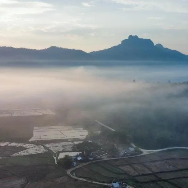 Kaewma farmstay, hotell i Ban Sop Pan