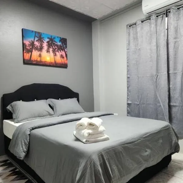 2br Apt in St Helena - 6mins from the airport Perfect for short and long stays, hotel v destinaci Piarco