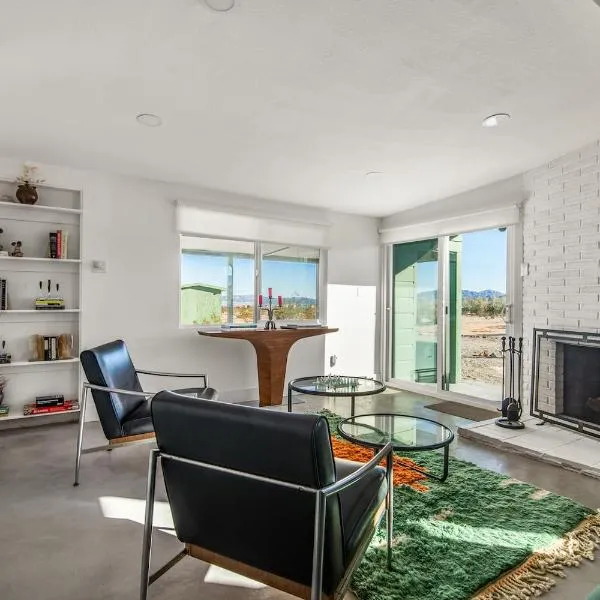 Wonder Valley Green House - Near Joshua Tree National Park โรงแรมในทเวนตีไนน์พาล์มส์