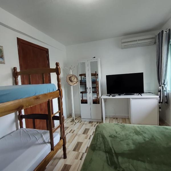 Pequeno apartamento em chacara próximo às praias com internet
