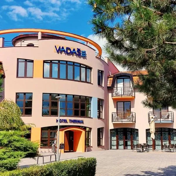 Wellness Hotel Thermal, hotel in Štúrovo