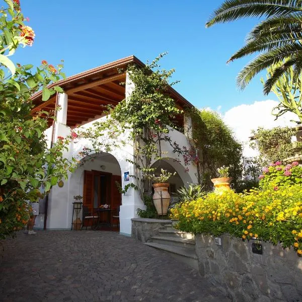 Residence Hotel Villa Fiorentino, hotel v Lipari