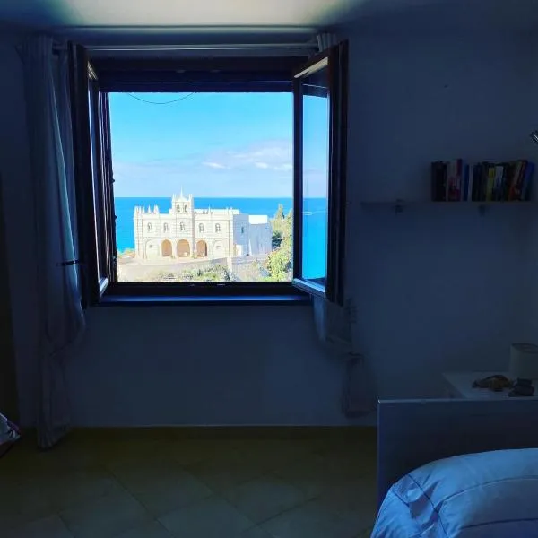 BlueMind, Hotel in Tropea