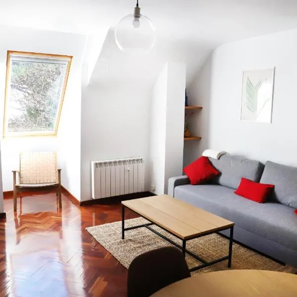 Apartamento La Campa、カンフランク・エスタシオンのホテル