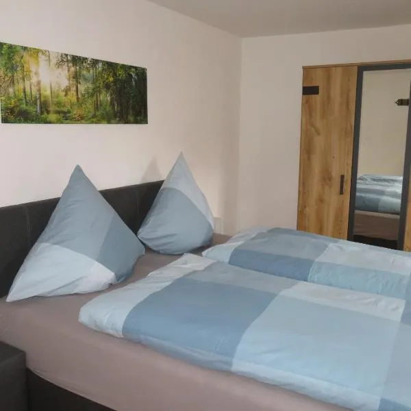 Doppelzimmer Dresden - Wilschdorf Monteurunterkunft, hotel di Dresden