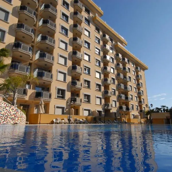 Apartamentos Mediterráneo Real, hotel v destinaci Fuengirola