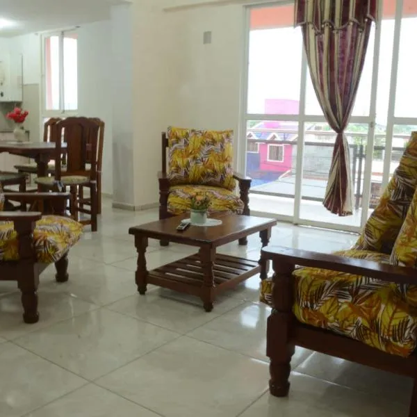 Apartamentos El Mirador, hotel in El Carmen