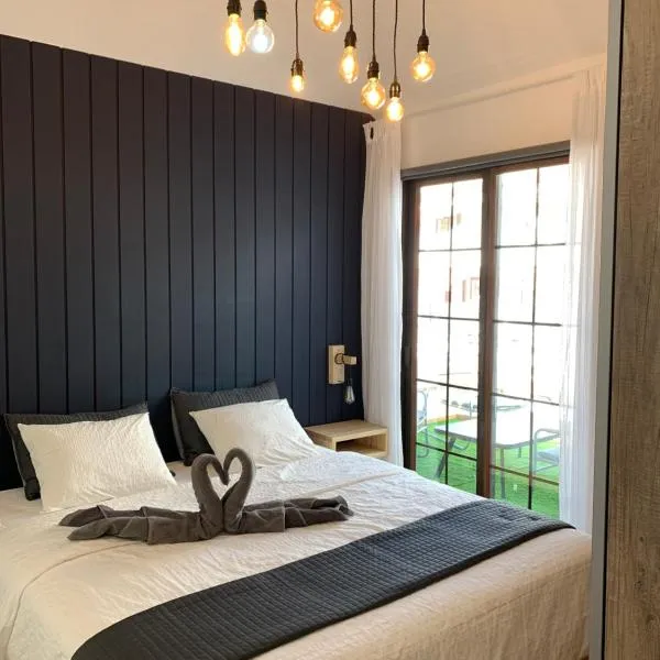 Luxury Los Diamantes One Bedroom Apartment, hotel en Los Cristianos