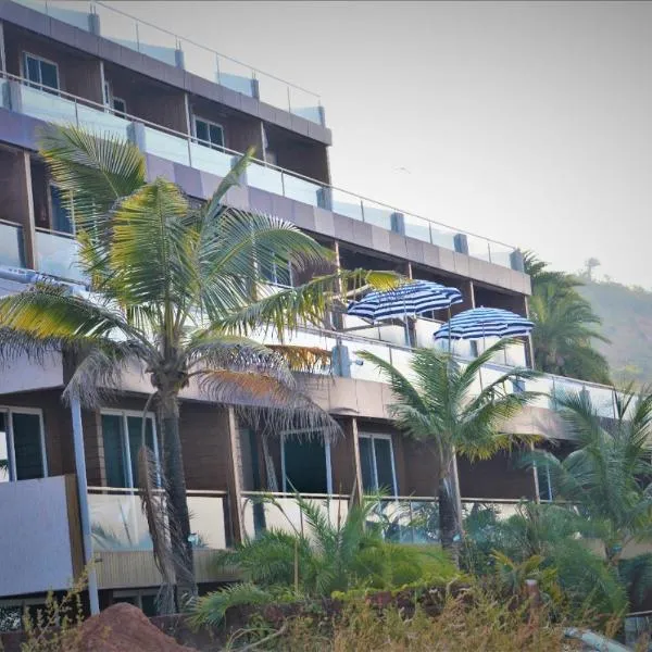 Seadeck Homestay, hotel v destinaci Harnai