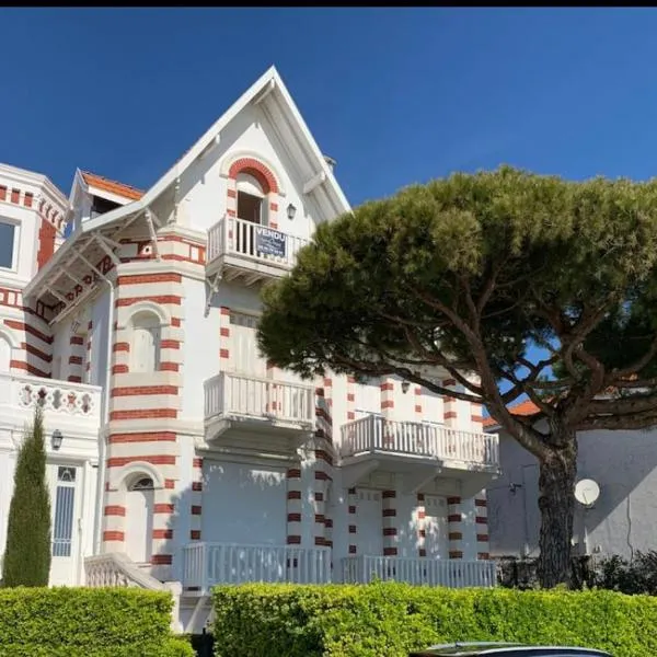 Chambre sur la falaise de Pontaillac, hotell i Vaux-sur-Mer