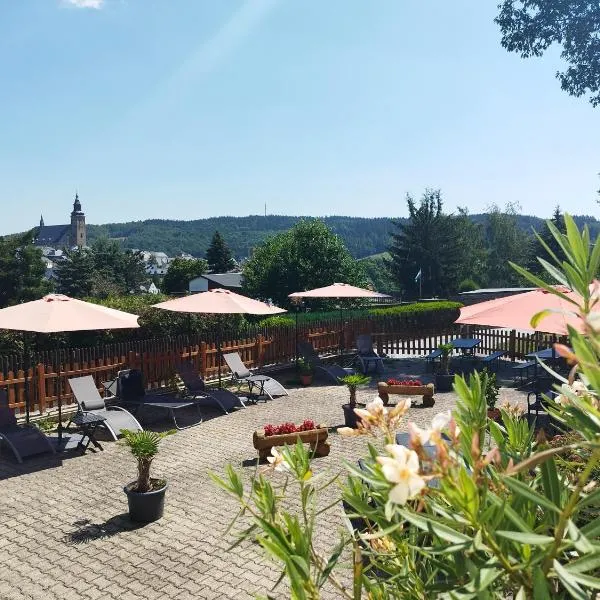 Berghotel Steiger - Erzgebirge, hotel v destinaci Schneeberg