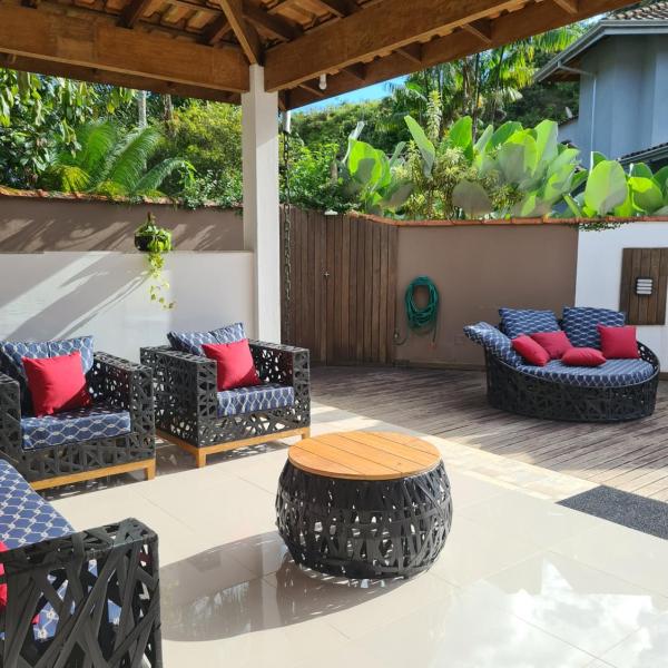Linda Casa em Ubatuba Condomínio Fechado