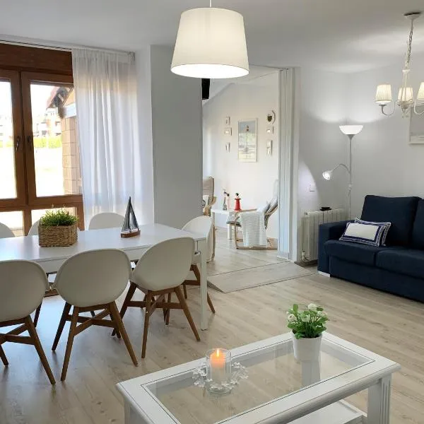 "LAS CAMELIAS SOMO" un lugar para desconectar!! Vistas al MAR!! – hotel w mieście Somo