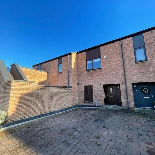 2 Bedroom House with Garden Next to River Tees, hotel em Stockton-on-Tees