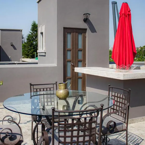 BELLAS VILLAS VILLA SOL HERMOSA CASA y ACCECIBLE PRECIO, hotel v destinaci San Miguel de Allende