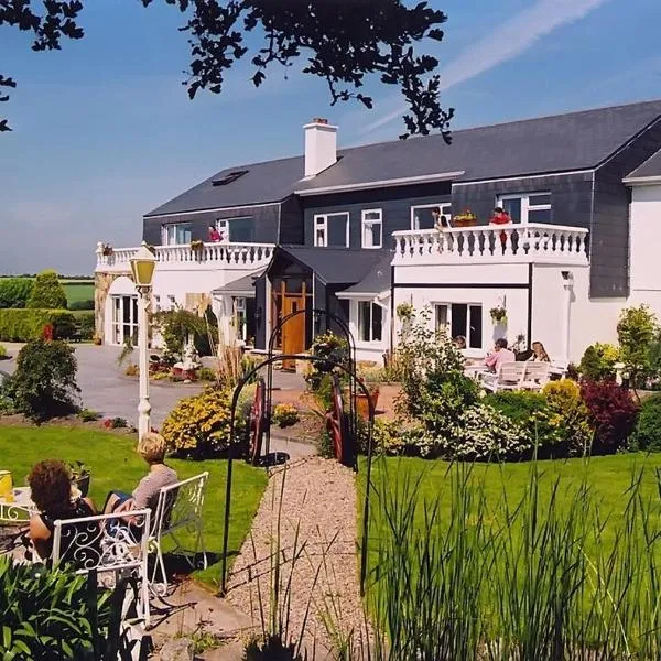 Newtown Farm Country House, hotel in Kinsalebeg