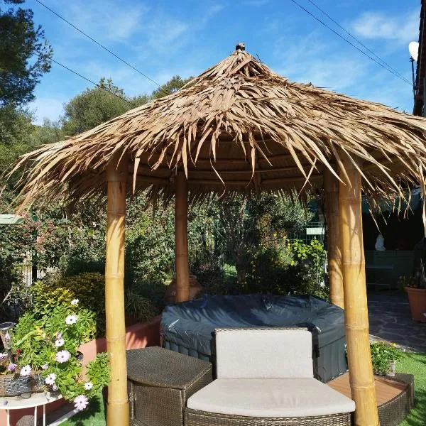 Le petit atelier, hôtel à Bormes-les-Mimosas