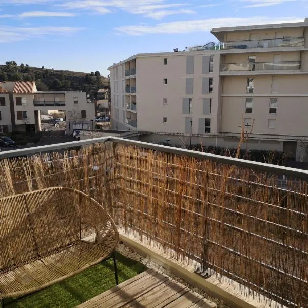 Septèmes-les-Vallons에 위치한 호텔 T2 tout neuf avec Parking à 10km d'Aix et Marseille