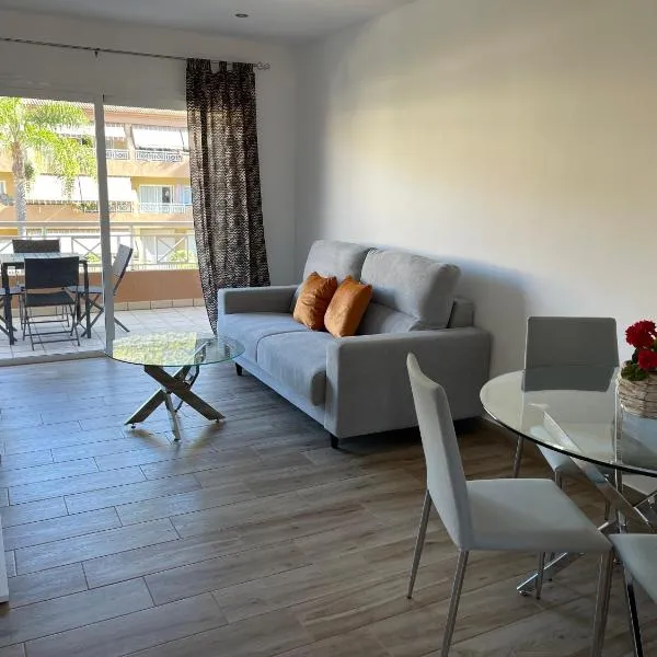 Neue Terrassenwohnung mit Pool Puerto de la Cruz, hotel en Puerto de la Cruz
