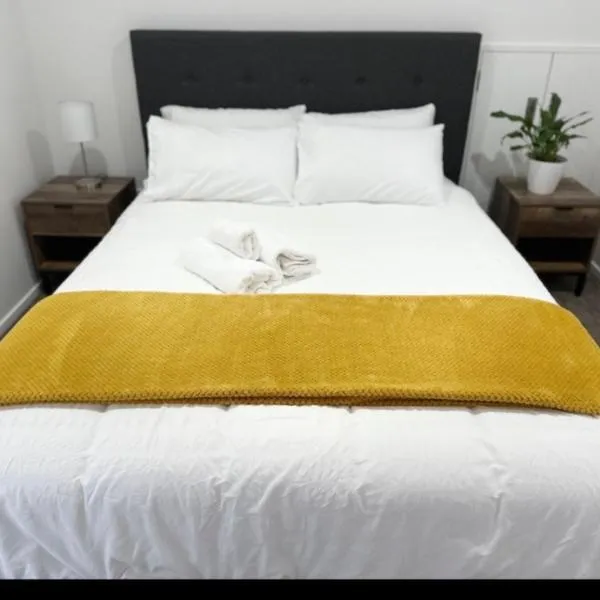 Trafalgar Place, hotel v Aucklandu