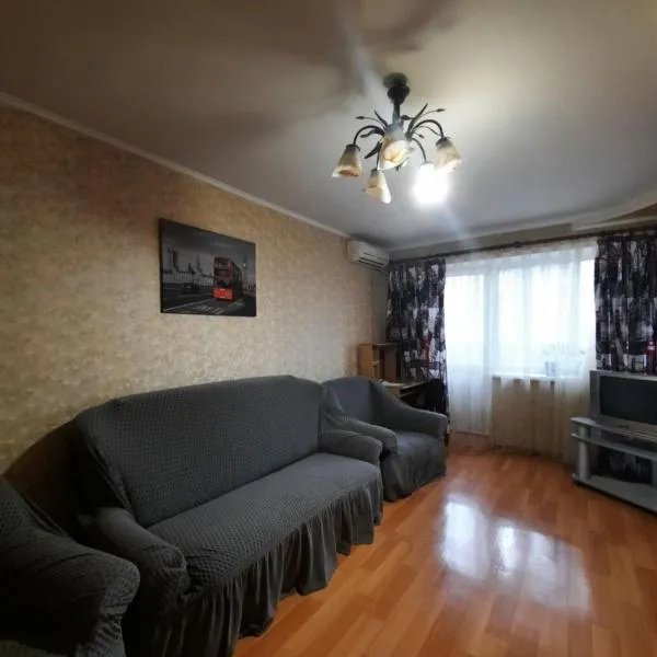 Трехкомнатная квартира улица Большая Морская 57, hotel v destinaci Mikolajiv